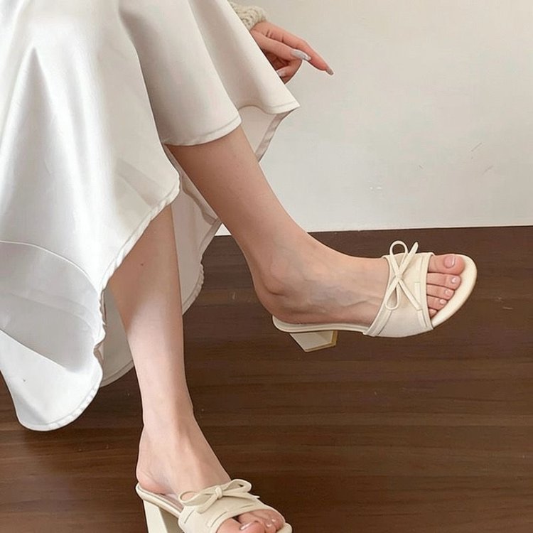 Niche Design Chunky Heel Slide Sandals For Women, New Summer 2025, Korean Style Elegant Slip-on Slippers To Match Dresses