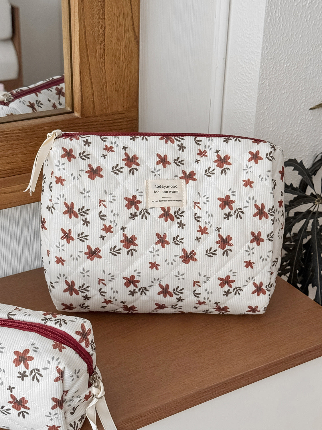 Orange Floral Corduroy Large-Capacity Portable Toiletry Bag For Women